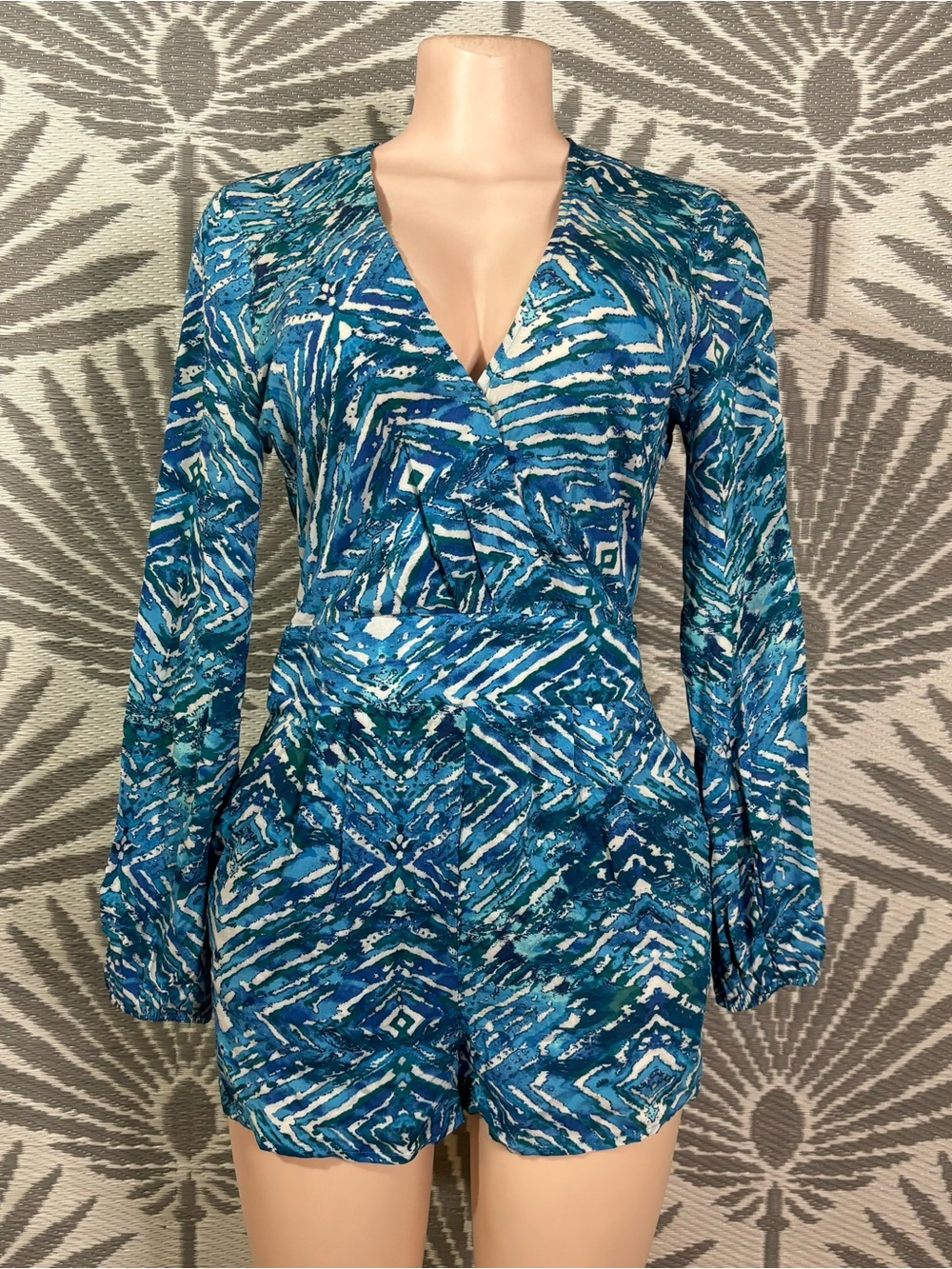 Blue Tribal Print Romper Womens Small Long Sleeve Boho Resort Beach NWT